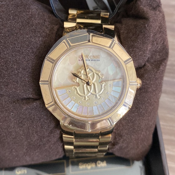 ROBERTO CAVALLI TIMEWEAR GOLD WATCH BRAND NEW IN BOX - Picture 4 of 9